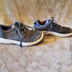 Under Armour shoes little boys size 1
